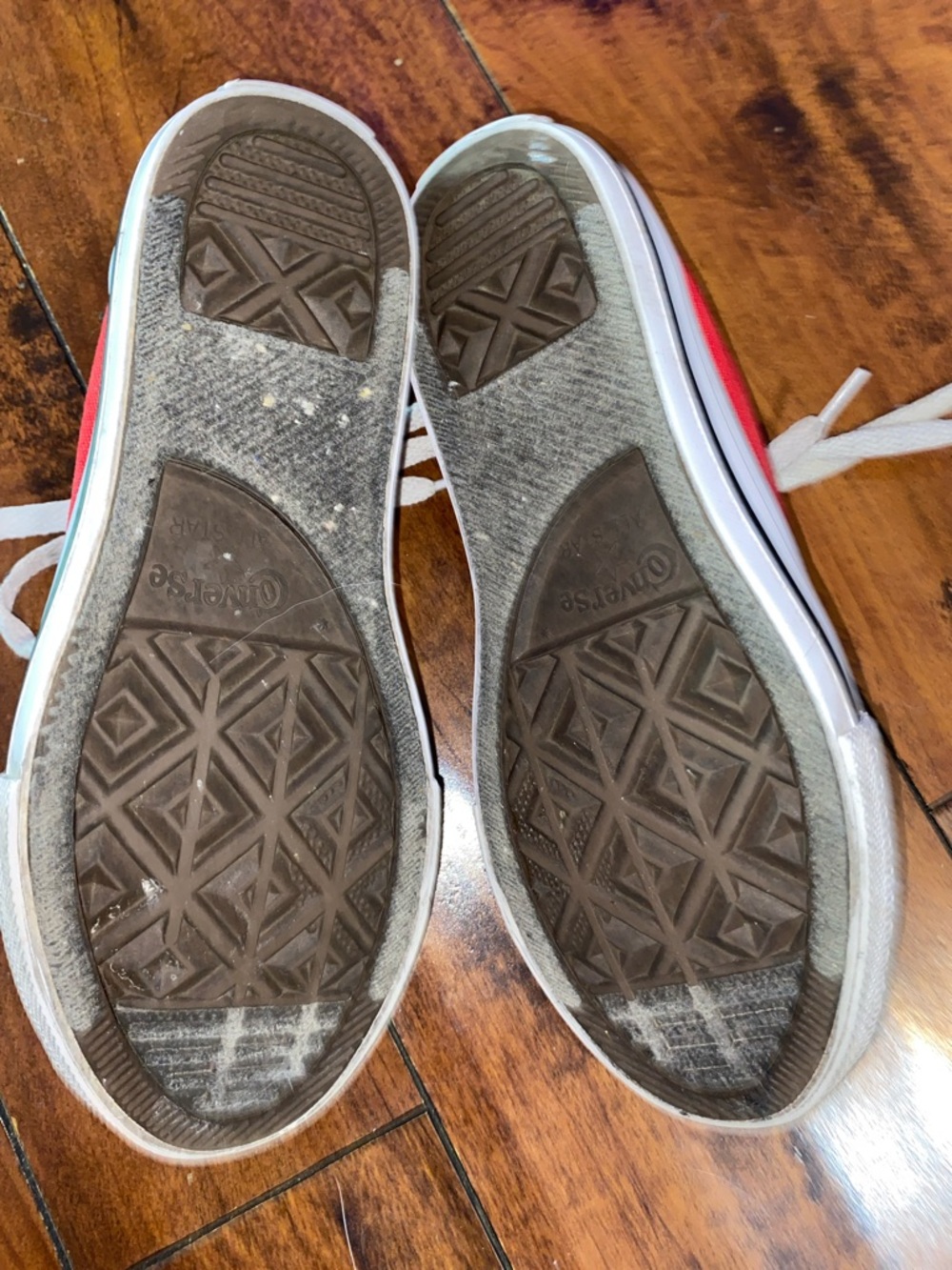 Converse Red and White Low Top Sneakers youth size 1 - Picture 5 of 7